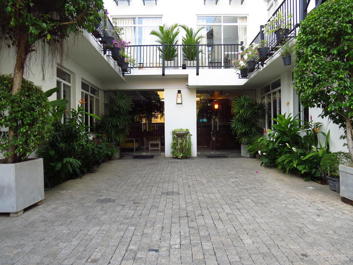 Bed and Breakfast Chapelton House à Colombo Extérieur photo