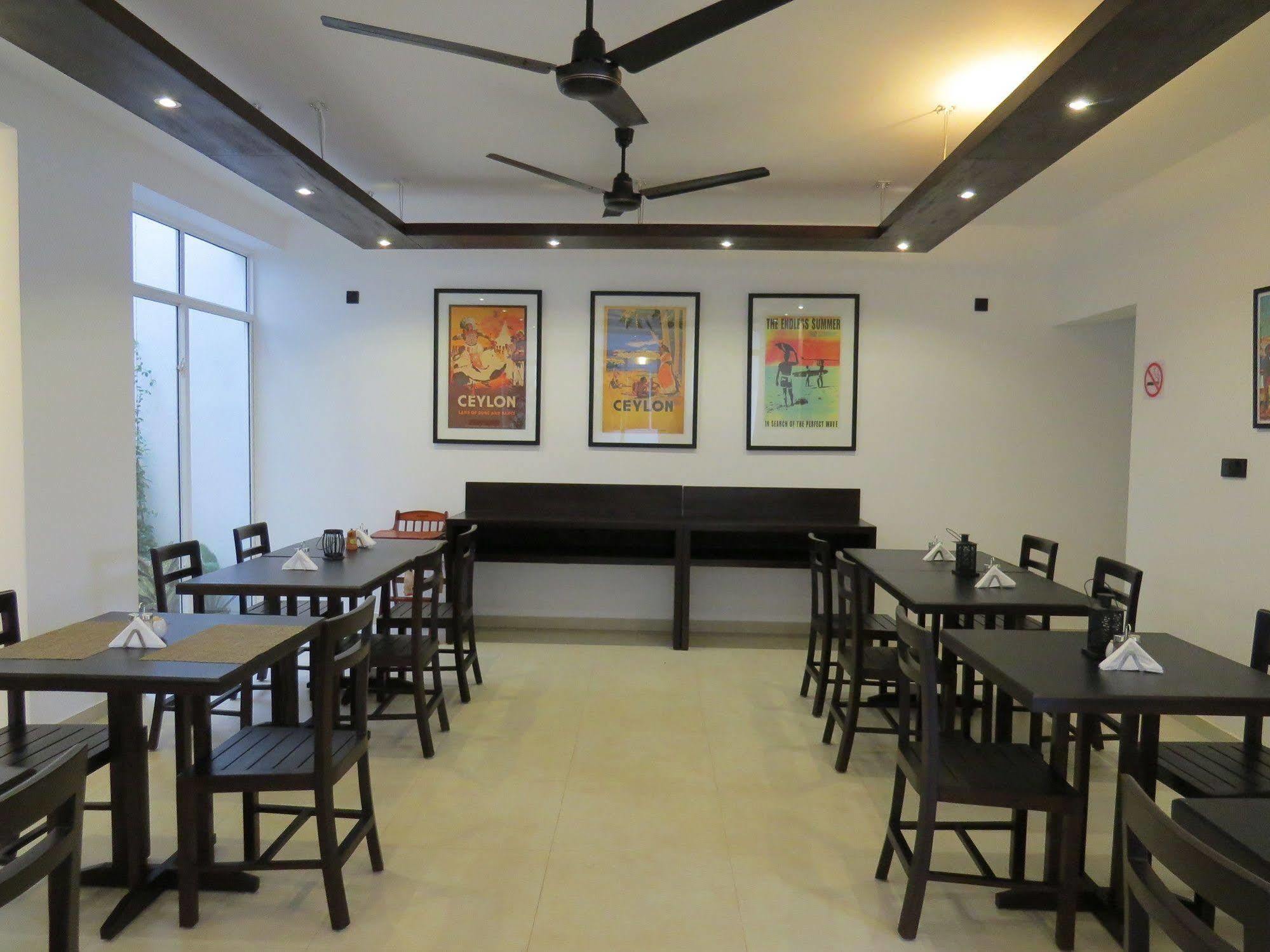Bed and Breakfast Chapelton House à Colombo Extérieur photo