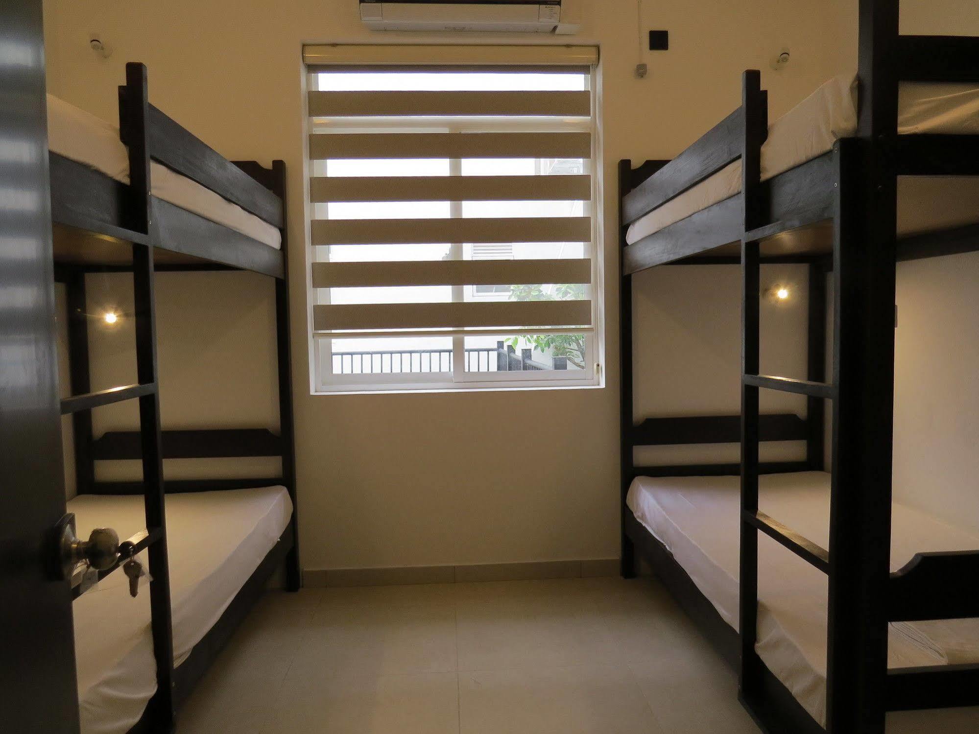 Bed and Breakfast Chapelton House à Colombo Extérieur photo