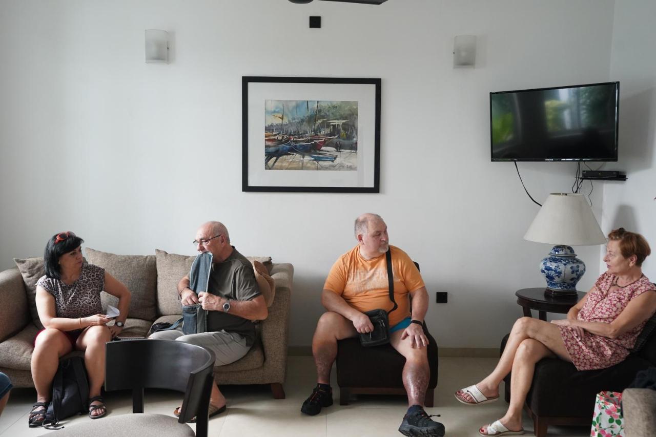 Bed and Breakfast Chapelton House à Colombo Extérieur photo